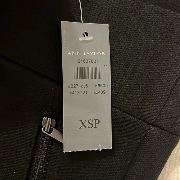 NWT Ann Taylor Petite Stretch Pull-On Dress Pants - Size XSP - Picture 2 of 12